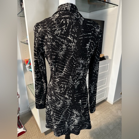 Eva Varro Black & Ivory Textured Knit Jacket | Made in USA | Size S - Picture 2 of 3